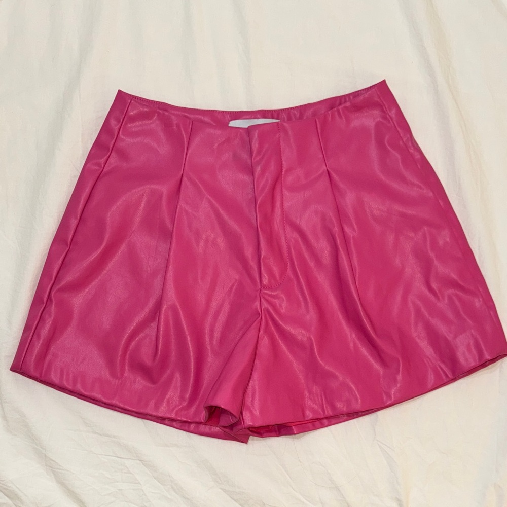 Hausen Frida Shorts - High Waist, Magenta